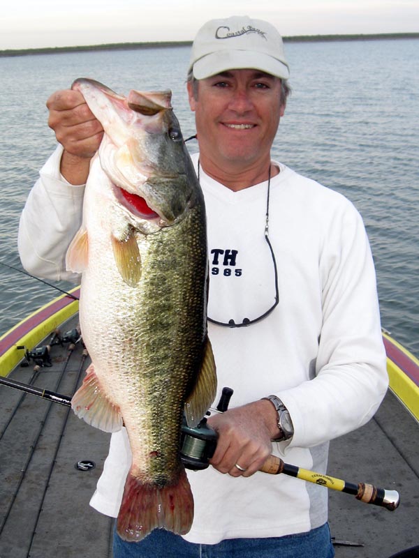 Lake Falcon Fishing Report - December 25, 2009 - fishing photo