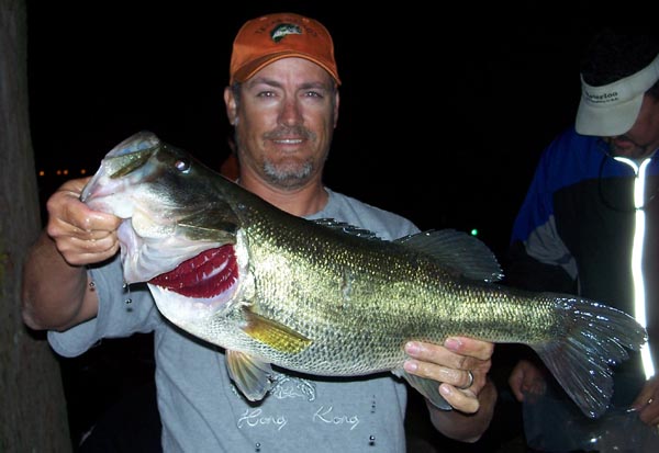 Big bass of the tournament - a Lake Austin largemouth, March 2008